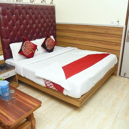 Hotel Delhi Darshan Deluxe-By Rsl Hospitality New Delhi Exteriör bild