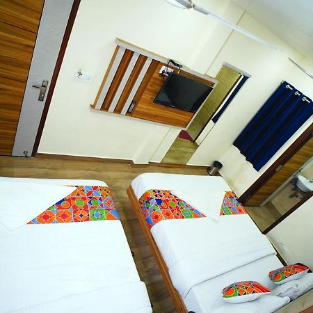 Hotel Delhi Darshan Deluxe-By Rsl Hospitality New Delhi Exteriör bild
