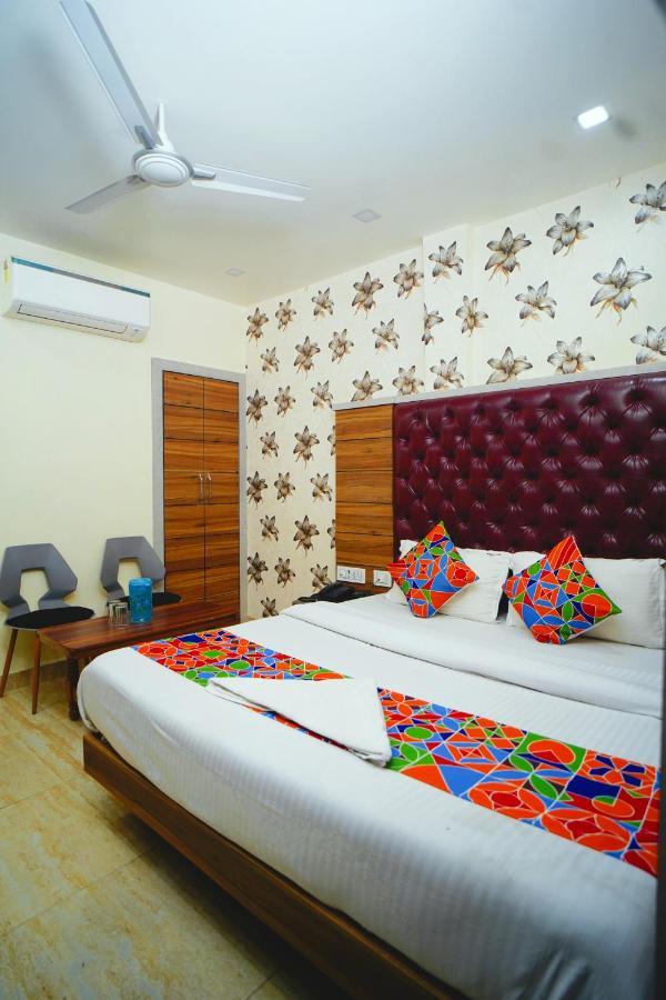 Hotel Delhi Darshan Deluxe-By Rsl Hospitality New Delhi Exteriör bild
