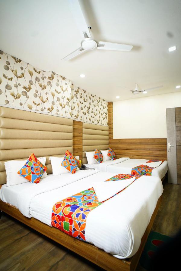 Hotel Delhi Darshan Deluxe-By Rsl Hospitality New Delhi Exteriör bild