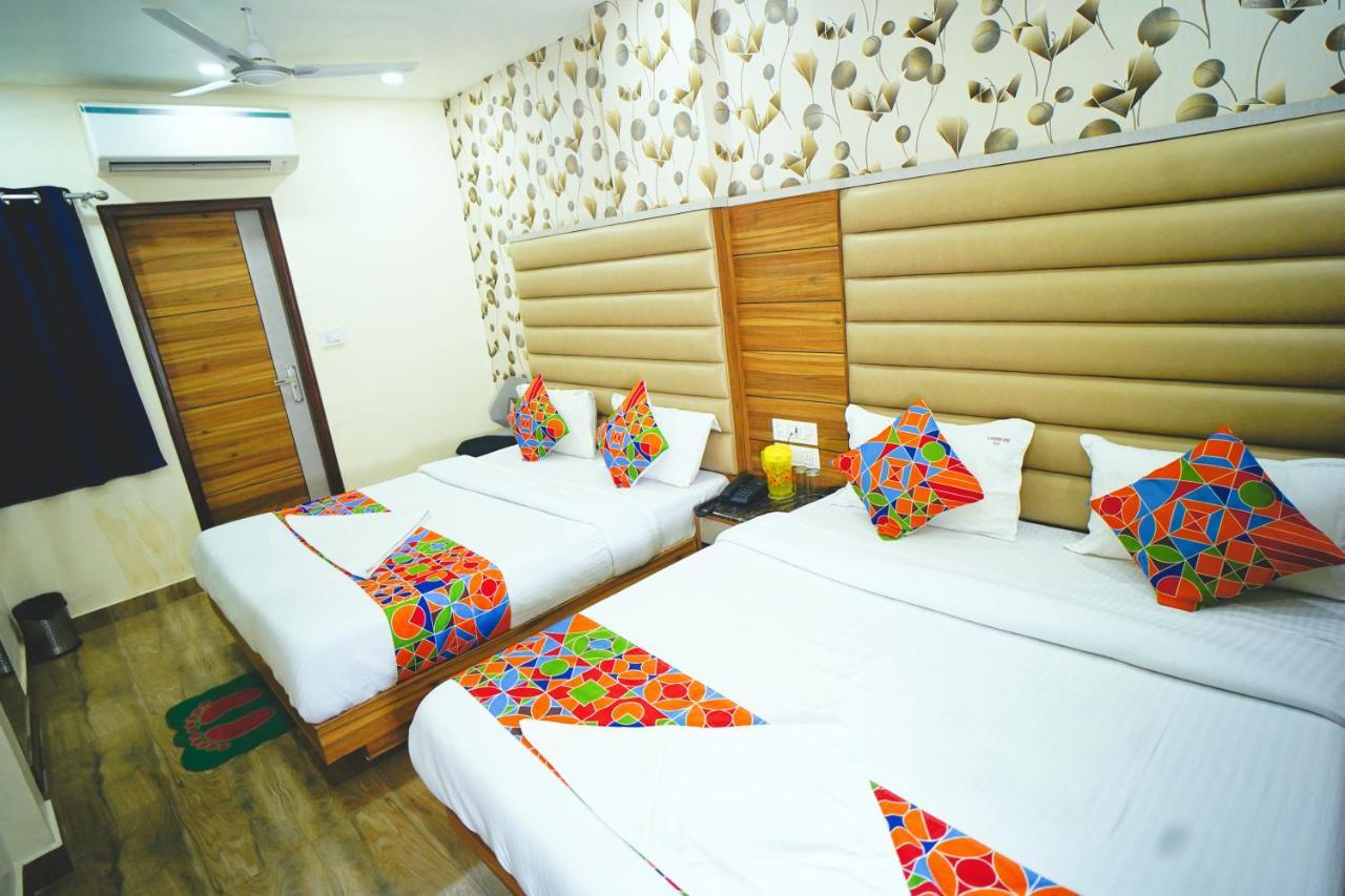 Hotel Delhi Darshan Deluxe-By Rsl Hospitality New Delhi Exteriör bild